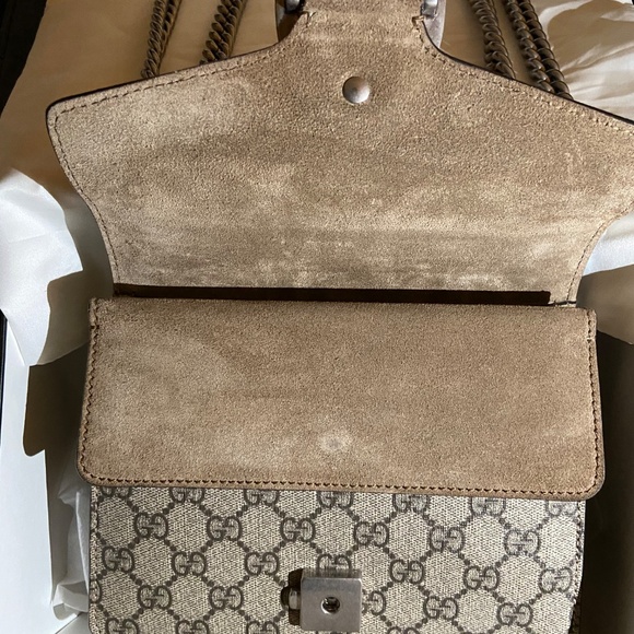 Gucci Dionysus GG Supreme Mini Shoulder Bag - Picture 3 of 5